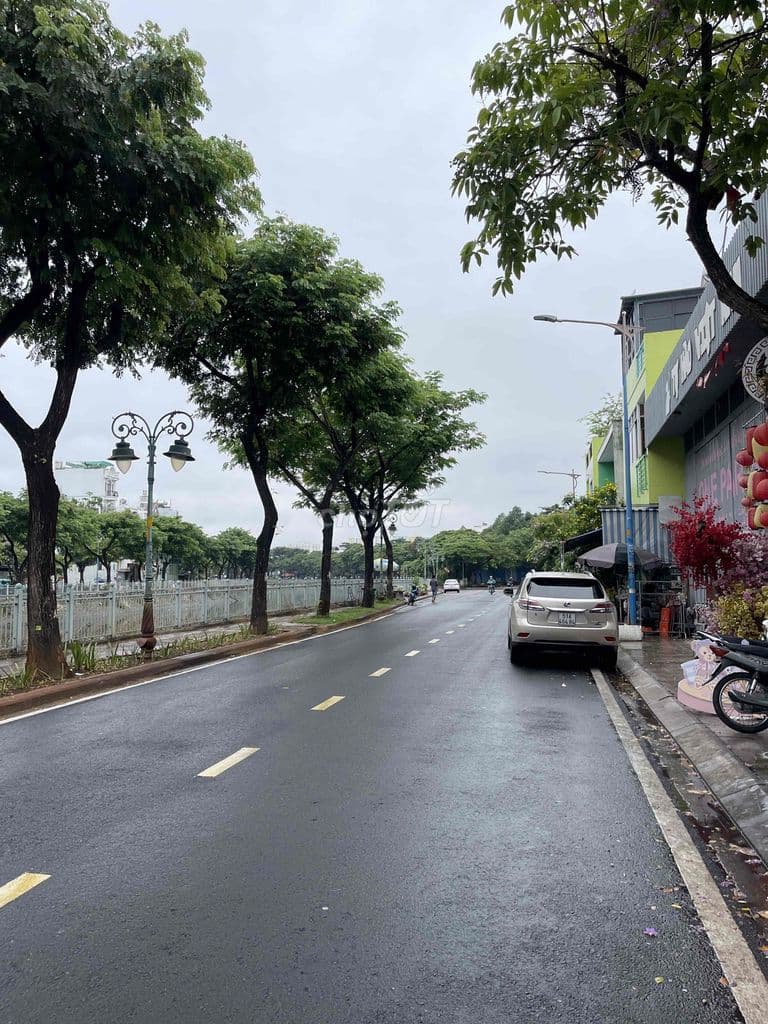Bán nhà 2 MT trước sau Nguyễn Văn Luông