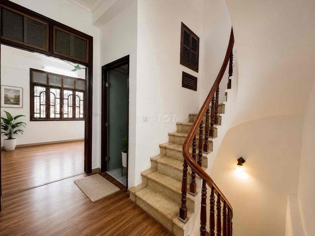 Nhiều phụ huynh tìm nhà không chỉ để ở, mà còn để con được học gần trư - Ảnh 3