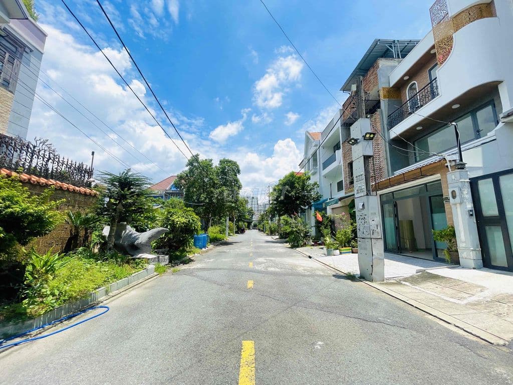 ĐẤT BT RẺ NHẤT BÊN SÔNG PHẠM VĂN ĐỒNG - 198M2 NGANG 11M SAU GIGA MALL