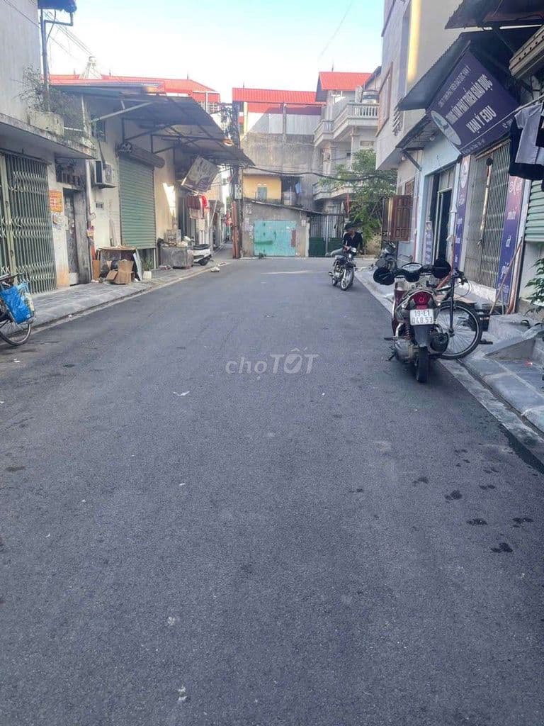 NHÀ 5 TẦNG KINH DOANH ĐA NGÀNH NGHỀ TIỆN ÍCH XUNG QUANH NGẬP TRÀN - Ảnh 3