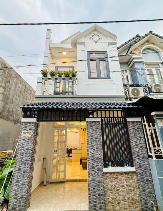 Nhà 1 trệt 1 lầu Thạnh Lộc 15 - Ngã Tư Ga Q12. Sổ riêng.