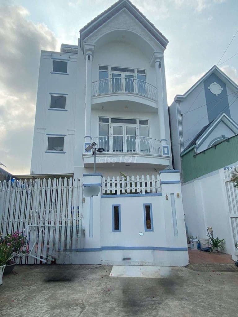 Nhà Biệt Thự Đường 16M,kinh doanh đông Đúc 120M.