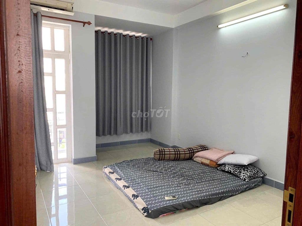 Nhà 4 Tầng MT Đào Cam Mộc - Ảnh 3