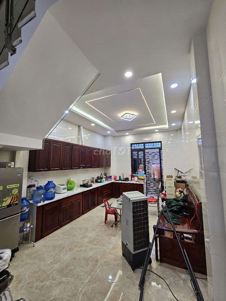 Giảm 300 triệu, Nhà ở gần Khu vực Tên Lửa, Bình Tân, HXH - Ảnh 3