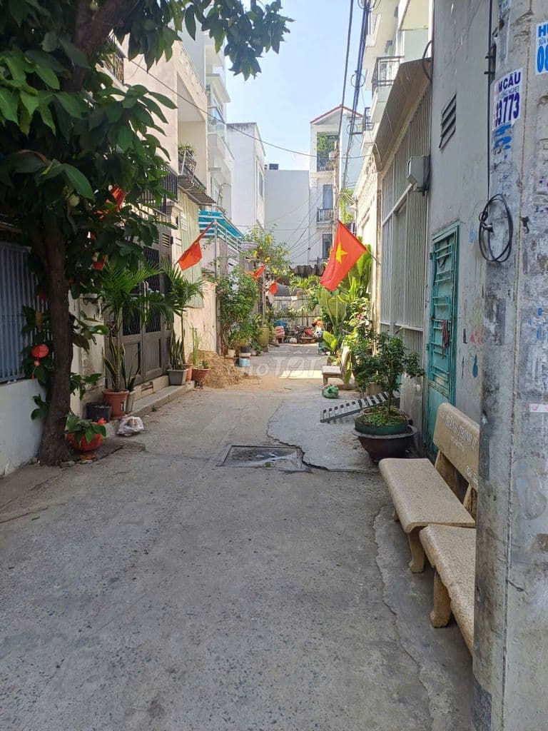 NHÀ 1 TRỆT NGAY KHU HIMLAM, DT 6X16 (96M2). GIÁ HƠN 6 TỶ, SỔ VUÔNG ĐẸP