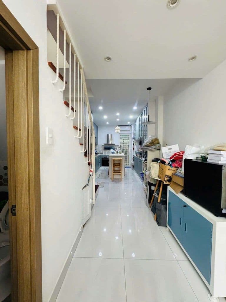 Lê Văn Sỹ hẻm ô tô né nhau vị trí cực hiếm nhà đẹp 5 tầng - Ảnh 3