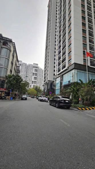 bán nhà đẹp phân lô Cầu Giấy nhỉnh 11 tỷ