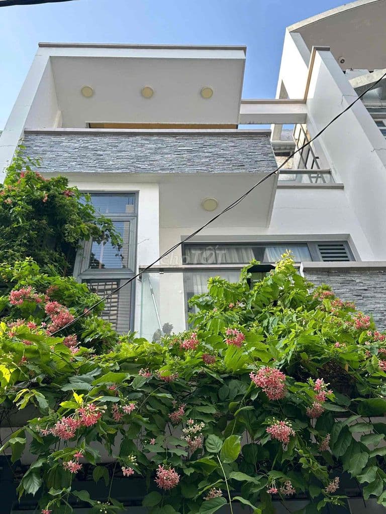 Bán Nhà 5.1 x14M Xây 1 trệt 2 lầu ST mới nội thất cao cấp đường nguyên
