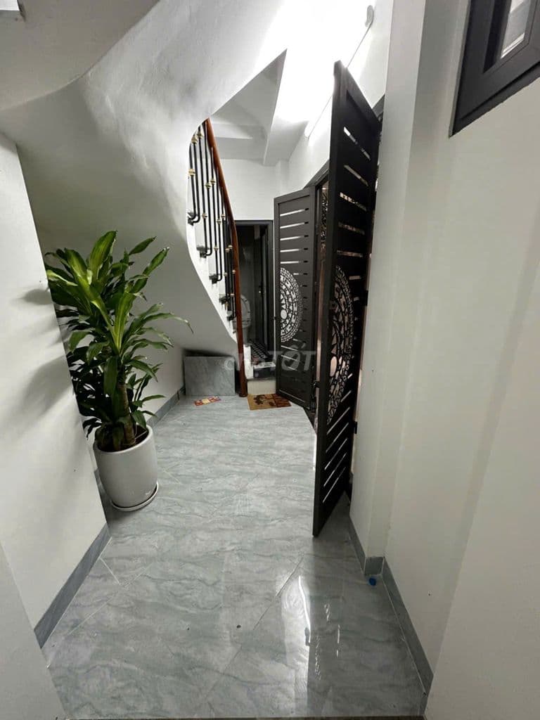 Chính chủ nhờ bán nhà phố Minh Khai - gần ô tô đỗ - 24m2 - 2,98 tỷ