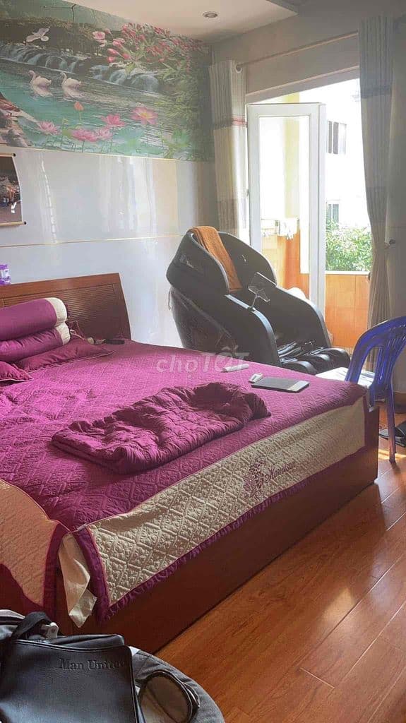 Nhà mặt tiền 5 Tầng 12PN 13WC đối diện bến xe Q8