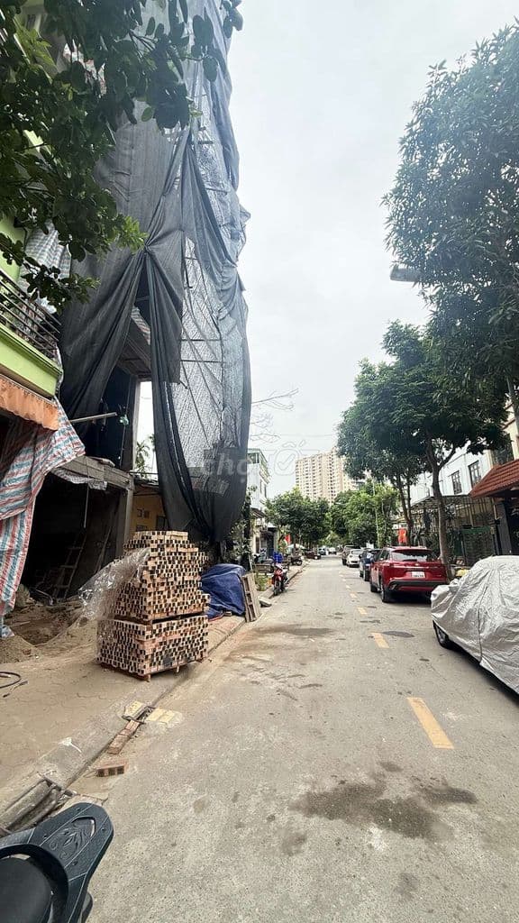 NHÀ ĐẸP - OTO VÀO NHÀ - NGÕ 541 BÁT KHỐI, THÔNG, KINH DOANH