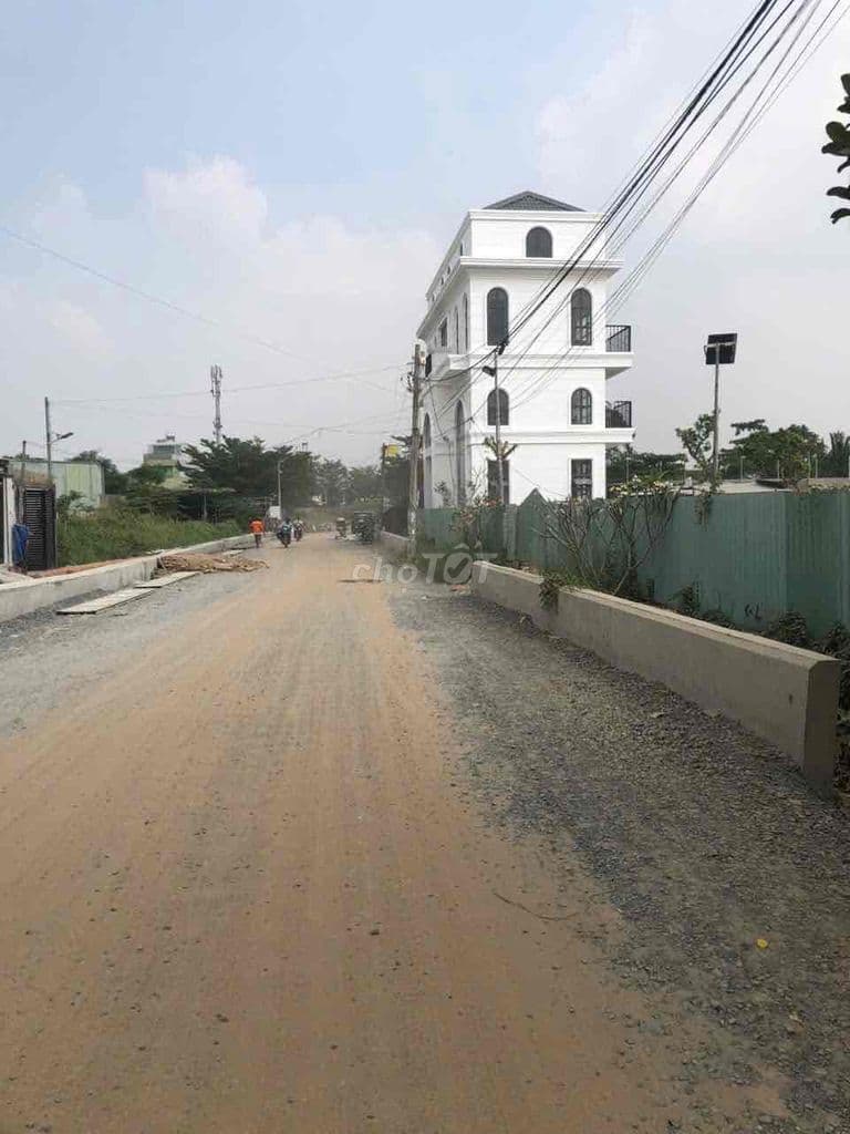 Đất đường VENSÔNG SG Cạnh KHU VILLA CENTURY 4,85ty