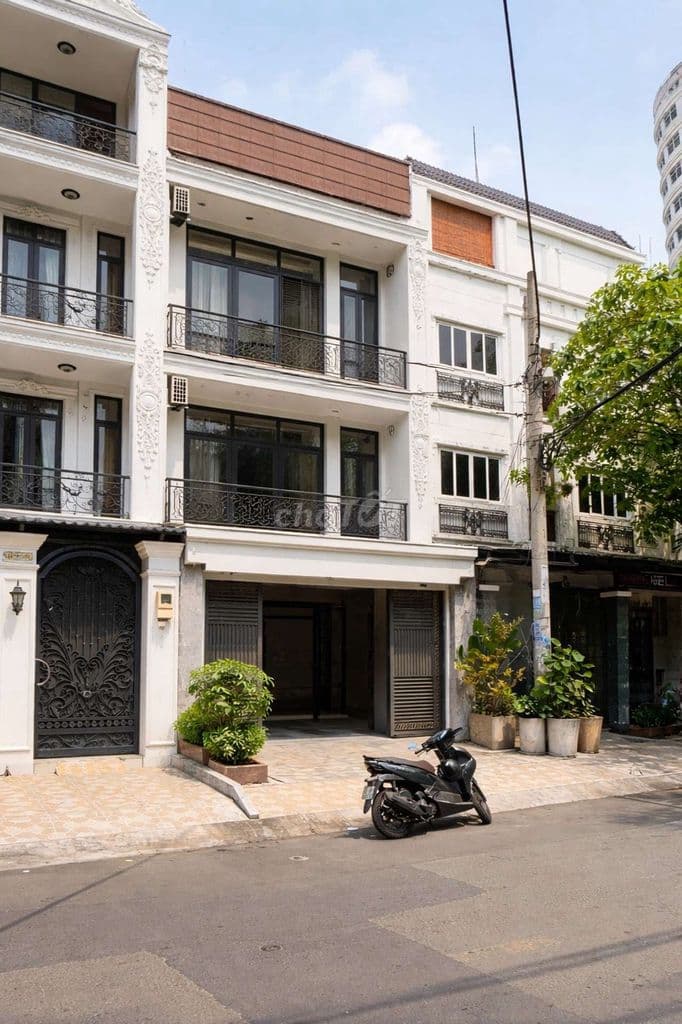 MẶT TIỀN KINH DOANH KHU TÊN LỬA - DT 6X21 - NHỈNH 16 TỶ THƯƠNG LƯỢNG