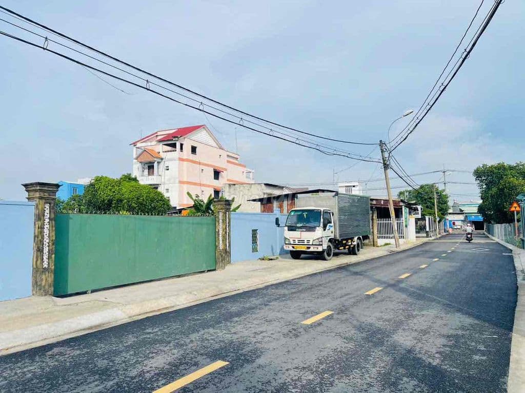 Đất ngộp đường Nguyễn Phong Sắc, 150m2(5x30) full thổ giá 650tr sổ sẵn - Ảnh 2