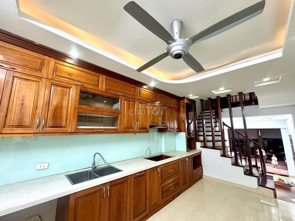 Bán nhà 40m2, 5 Tầng, 6PN+ nội thất, ôtô đỗ cửa, 2 mặt thoáng