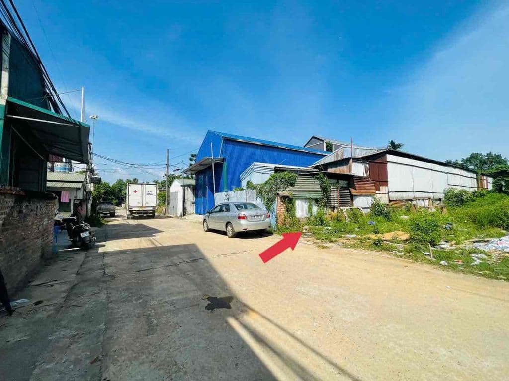 Cắt lỗ sâu đất trục chính Khoang Mái - Phú Cát, giáp nhà máy in tiền - Ảnh 2