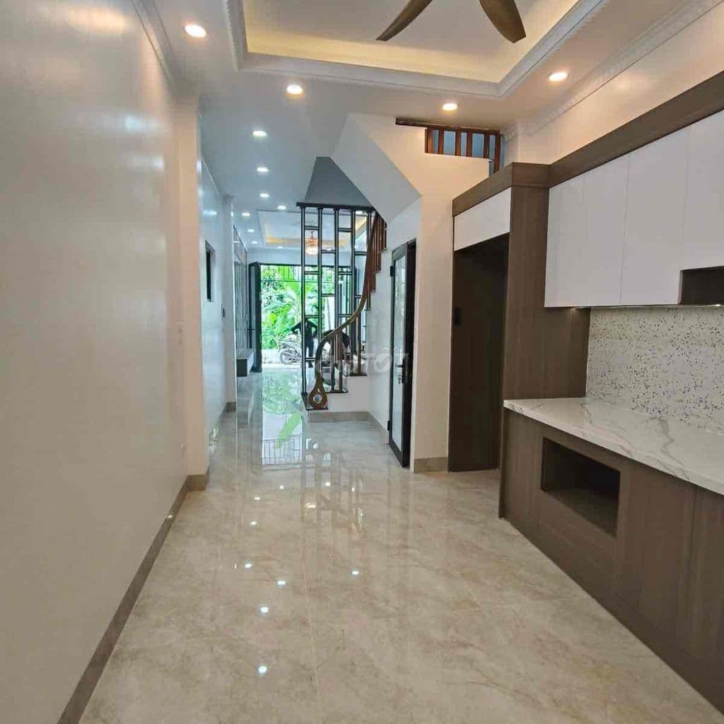 Chỉ hơn 5 tỷ có nhà mới Đông Mỹ, T/Trì-Oto 15m-Sổ đẹp 50/55m*4T;4N - Ảnh 2