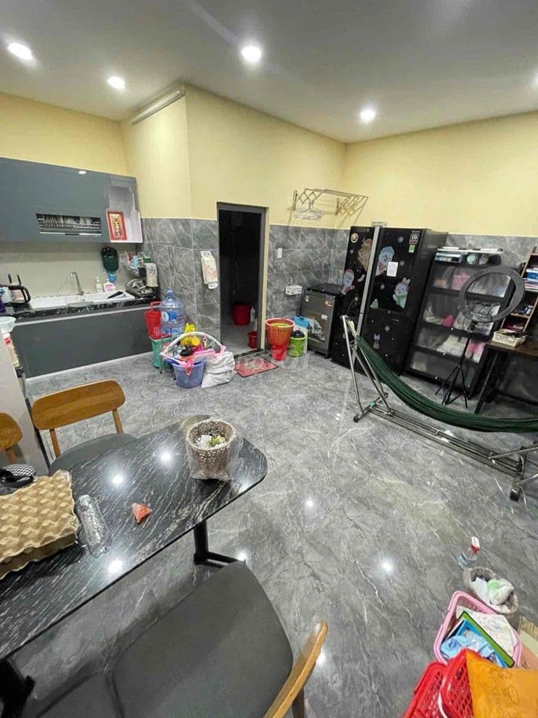 Hot, Bán gấp Nhà đẹp Lộ Tẻ BTân, 92m2, 2 tầng mới đẹp, sát mặt tiền,3t