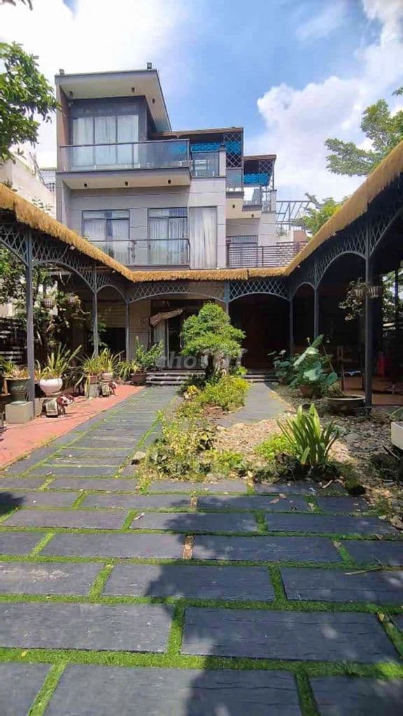 Hiệp Phước - Nhà bè, Biệt thự sân vườn 260m2. Giá 12,8 tỷ