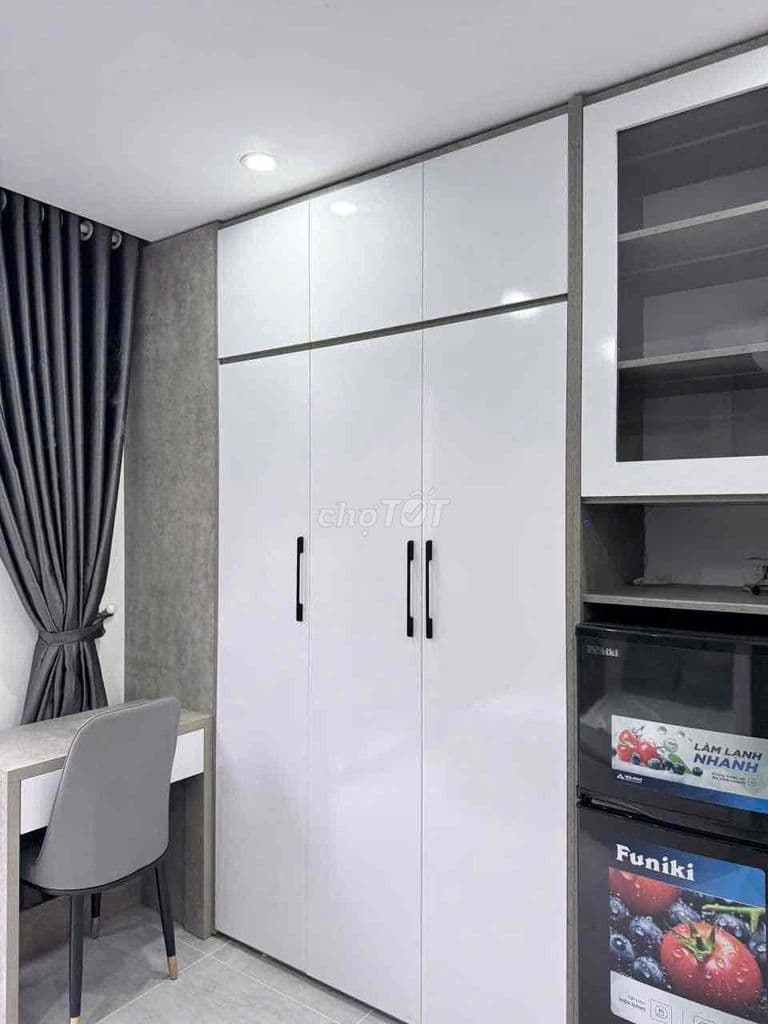 Bán toà nhà Tây Hồ