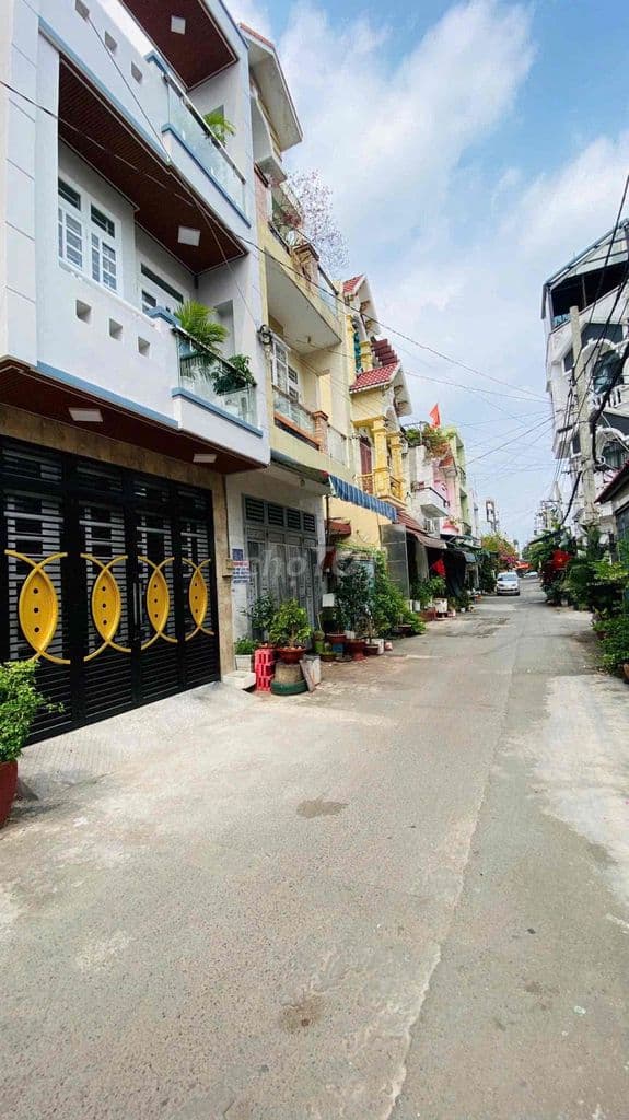 Nhà LK 4-5, DT 64m(4x16),3 tầng 3PN 4WC, hẻm 6m thông Giá nhỉnh 5ty