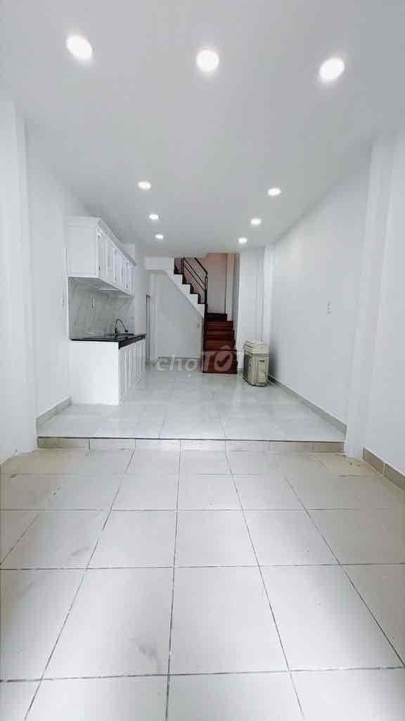 Nhà bán Lâm Văn Bền Q.4