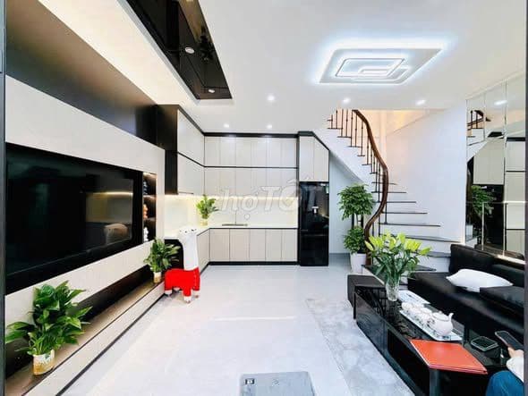 bán nhà 28m2 gần chợ mơ, giá chỉ 6.x tỷ - Ảnh 2