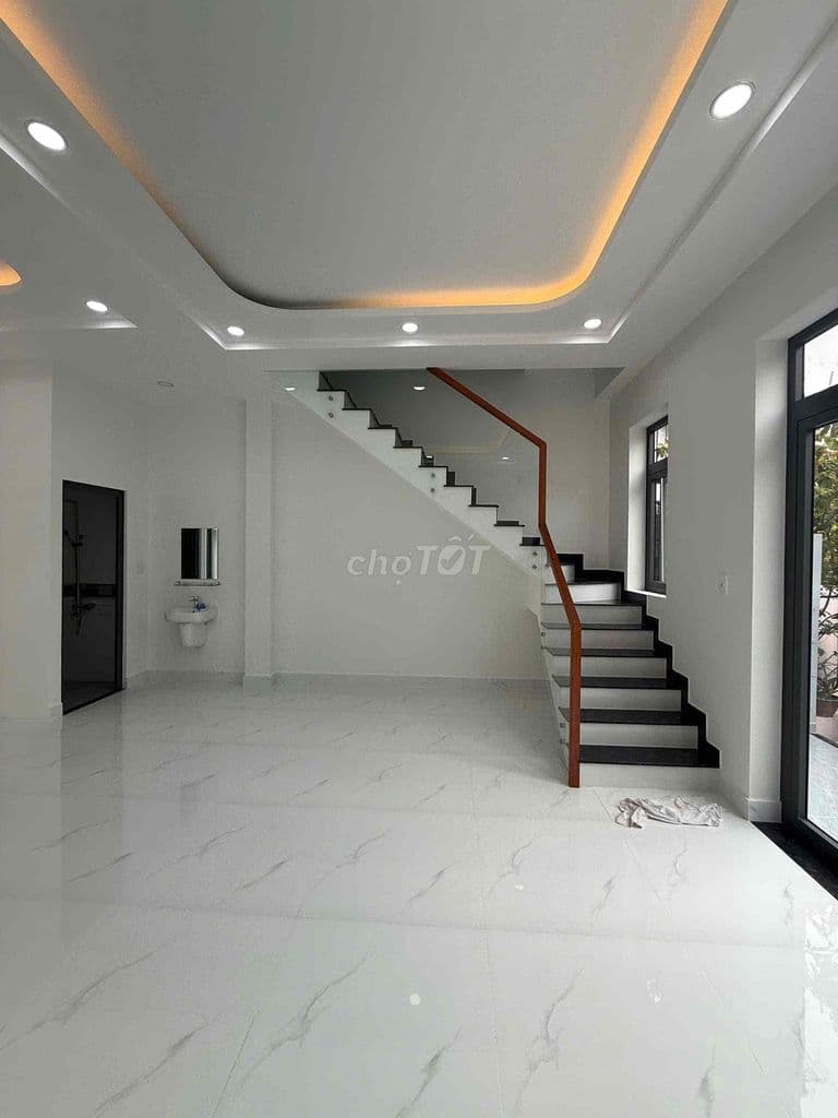 Bán nhà sổ hồng riêng 1 trệt 1 lầu ngang 6x12 - Ảnh 2