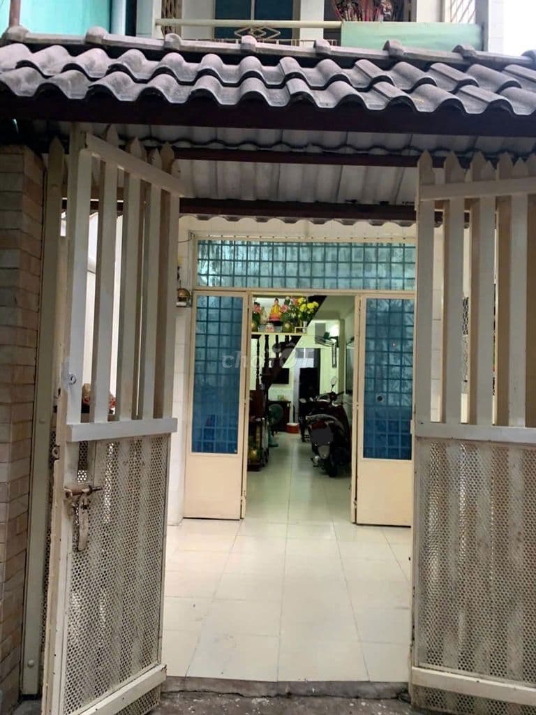 CHỈ 3,95 TỶ (75 Tr/m2) NHÀ 2 TẦNG DT 53m2 GÓC TÔN ĐẢN - VĨNH KHÁNH Q4 - Ảnh 2