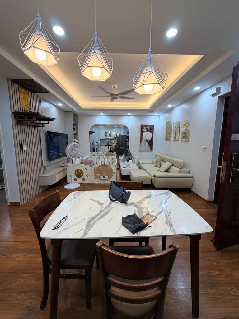 5.2 tỷ có ngay căn 2 ngủ sổ đỏ bắc rice city Linh Đàm