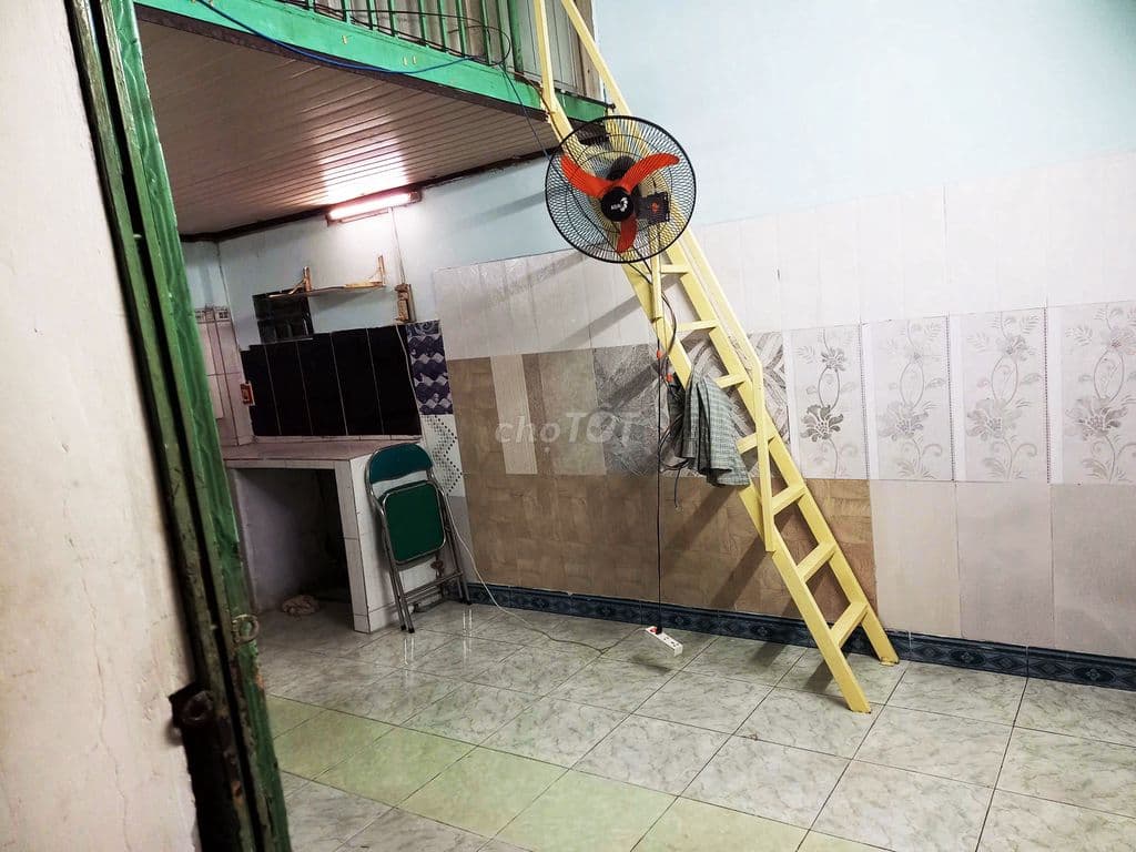 Nhà Giá rẻ – có thể ở ngay – không cần thuê trọ