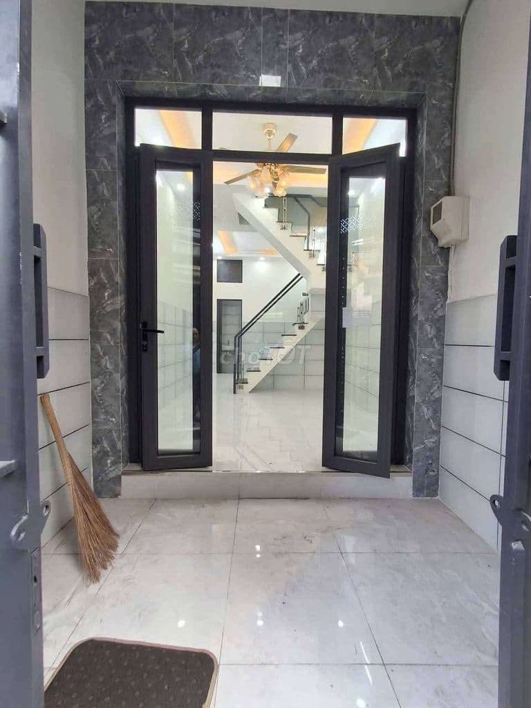 GẤP GẤP KẸT TIỀN BÁN NHÀ QUẬN 8