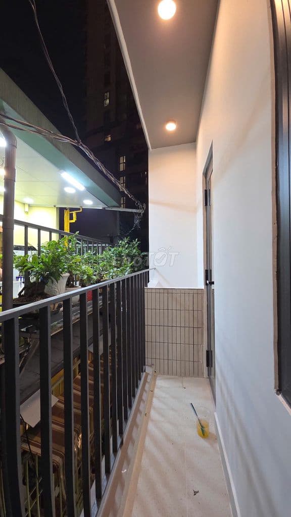 Nhà mới 3 tầng Bến Văn Đồn 2 PN - Ảnh 3