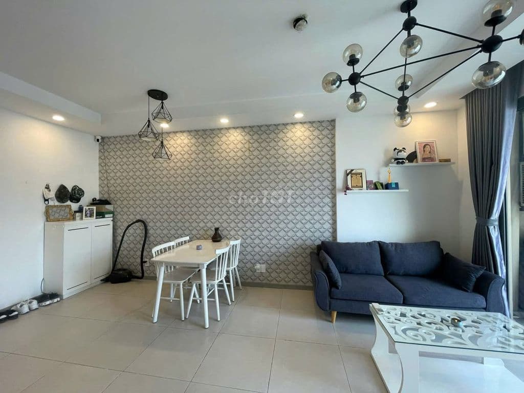 Bán căn hộ 50m2 tại phường Vĩnh Hội, The Gold View - Ảnh 3