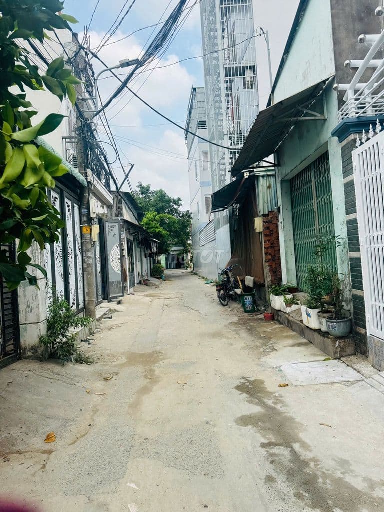 Nhà đg Thới An 09 Q12, cách MT Lê Văn Khương 80m, 3PN giá 1ty935 TL