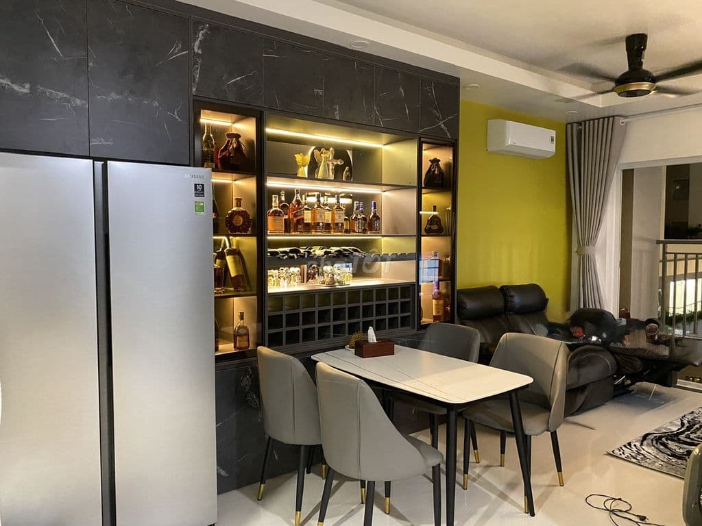 ANH HỌ CẦN BÁN NHANH GIẢM CĂN 2PN 2WC LAVITA CHARM 4.3TỶ VIEW ĐẸP