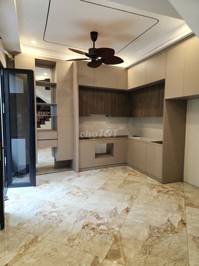 BÁN NHÀ SÀI ĐỒNG LÔ GÓC CHỜ THANG MÁY 20m OTO TRÁNH ĐỖ .GIÁ 8.1 tỷ - Ảnh 3