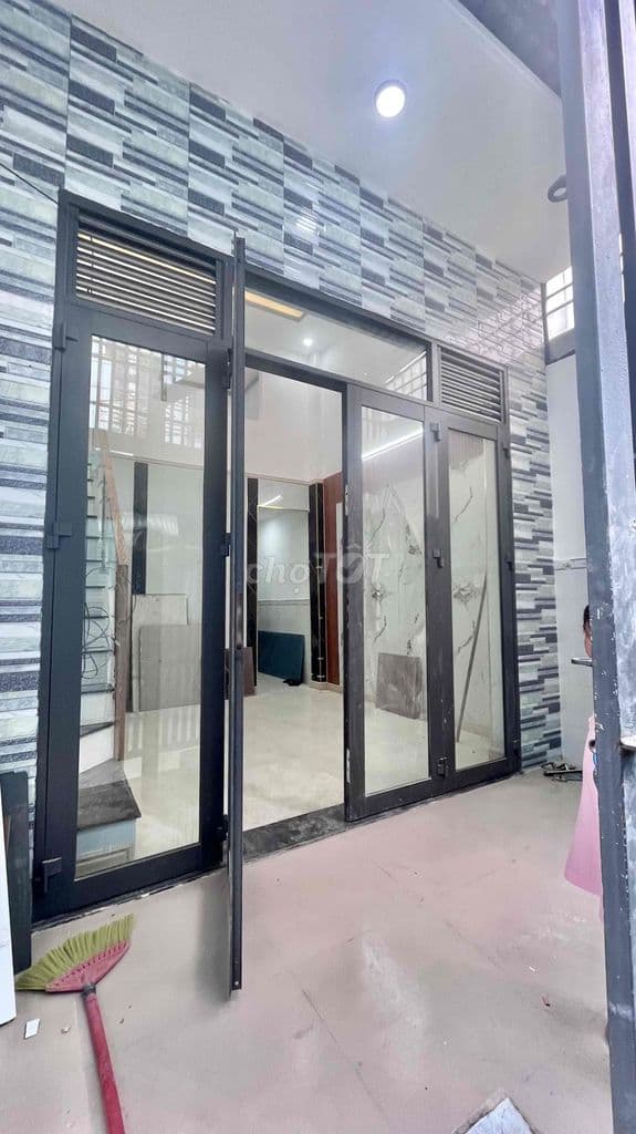 CẦN BÁN NHÀ MỚI ĐẸP CÓ SỐ NHA QUẬN ĐỐI DIỆN GIGAMAILL HBC THỦ ĐỨC