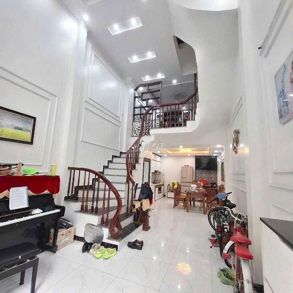 BÁN NHÀ BẰNG LIỆT 42M -6 TẦNG MỚI - Ở RẤT CÓ LỘC - 10M RA KĐT BIỆT THỰ - Ảnh 2