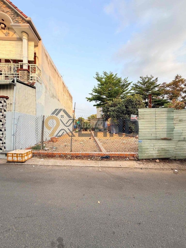 BÁN ĐẤT MẶT TIỀN HẺM ĐƯỜNG SỐ 8 - GẦN LÀNG ĐH QUỐC GIA - 70.4M2