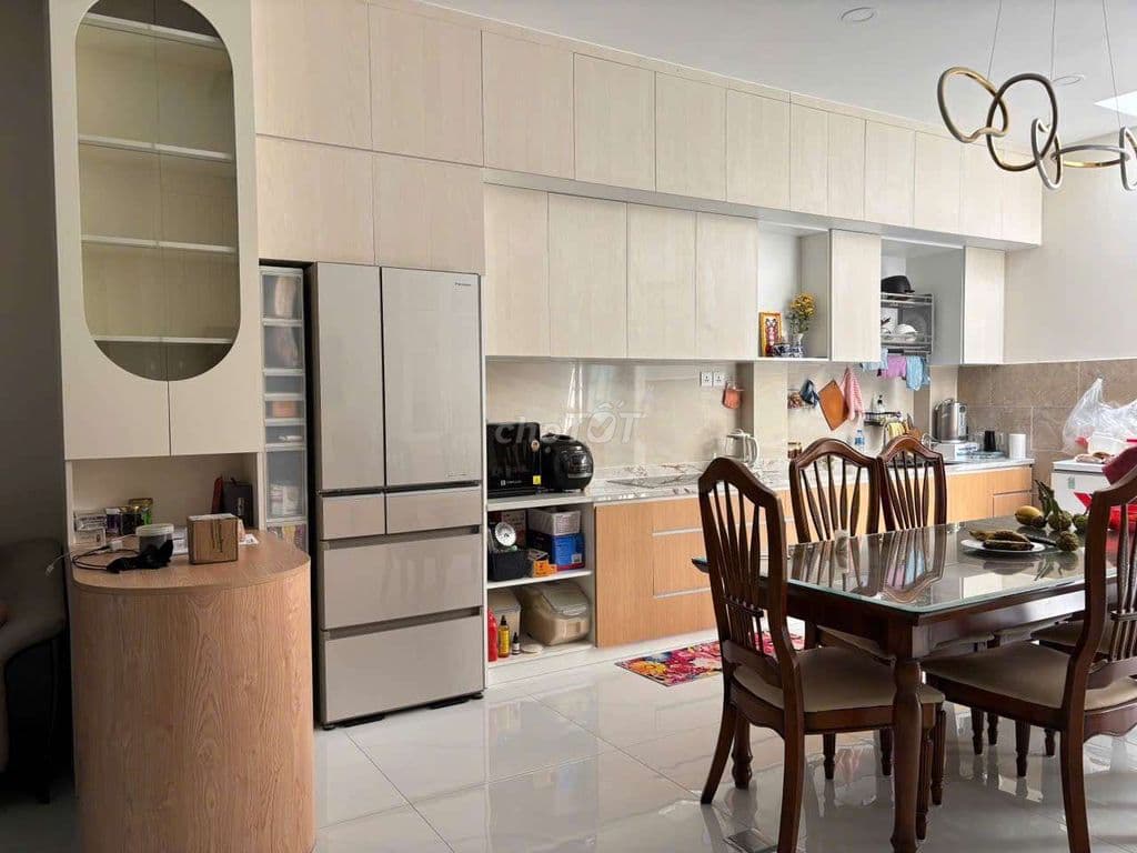 Bán nhà 5.7x17.5 Thạnh Mỹ Lợi Q2, Có Thang Máy, 4PN, Giá Tốt!