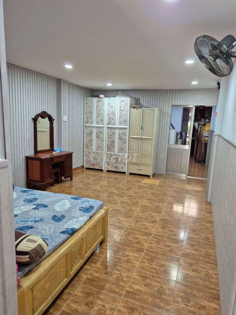 Bán nhà 4x19m Gác lửng sát bên Trường Đại Học Công Thương TPHCM - Ảnh 3