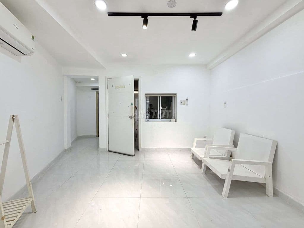 Nhà Căn Họ Dịch Vụ Đang Có Dòng Tiền Tốt Hẻm Ôtô - Ảnh 2