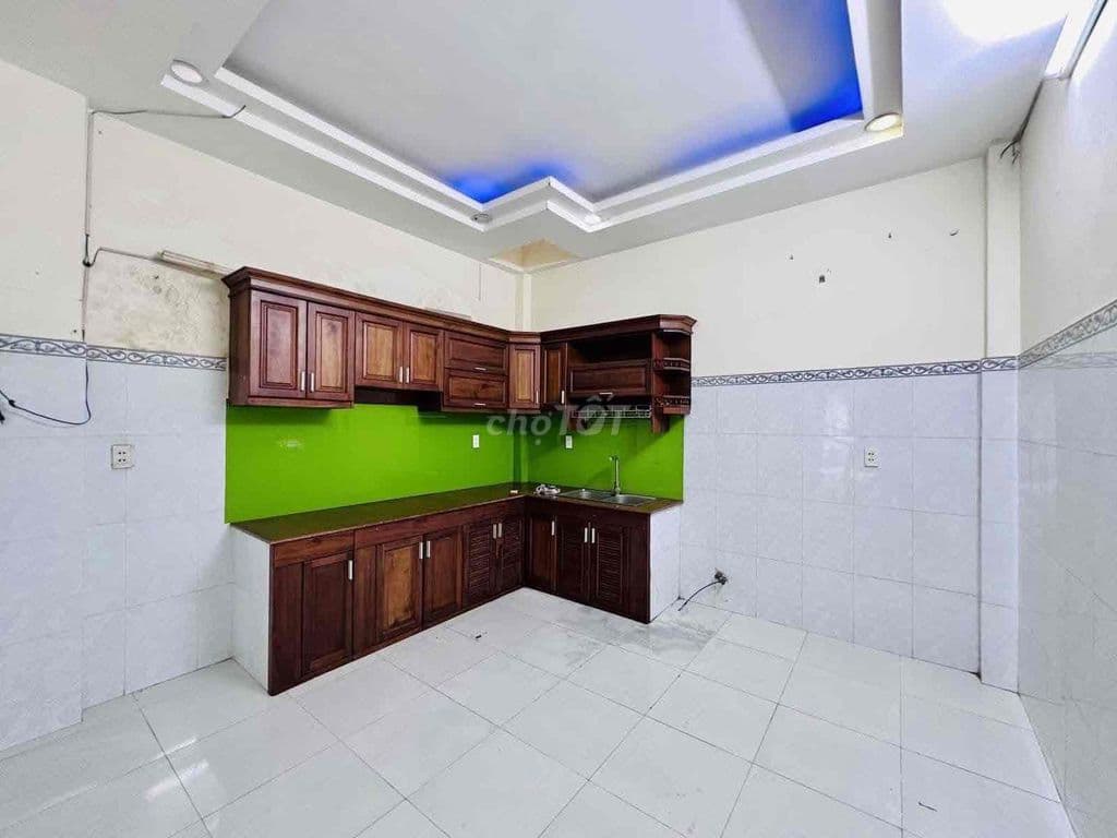 ĐƯỜNG XE HƠI, NHÀ 2 TẦNG 3PN, cạnh ĐẦM SEN, NHANH MỚI KỊP - Ảnh 3
