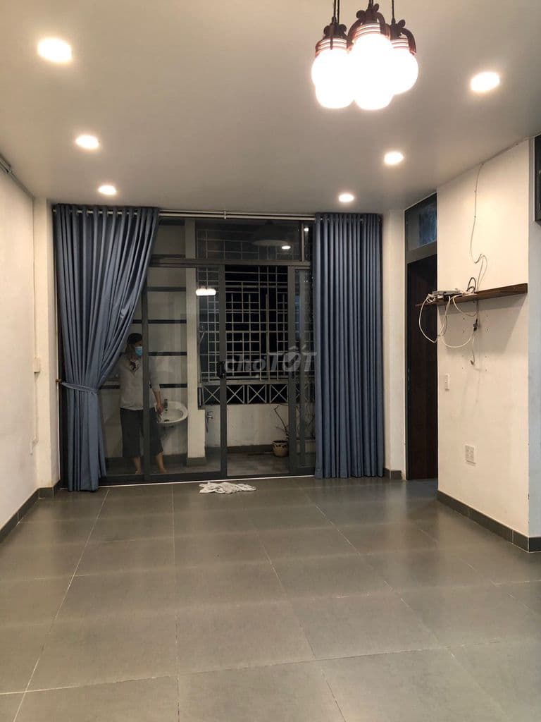 CHỈ 3.3 TỶ SỞ HỮU CĂN 2PN CHUNG CƯ NGUYỄN KIM - TRUNG TÂM QUẬN 10