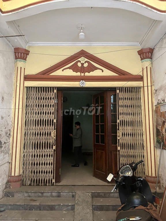 CẦN BÁN NHÀ 3 tầng vị trí đẹp Tại NGÕ 32 AN DƯƠNG TÂY HỒ, TP Hà Nội