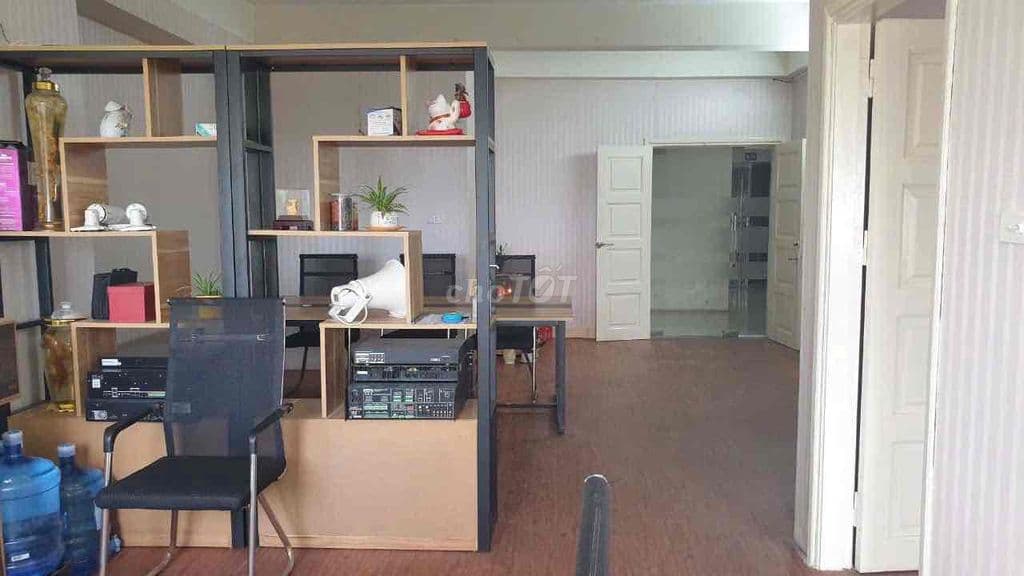 Chính chủ muốn bán căn góc 94m2, P.612 tòa E3B Yên Hoà - 7 Vũ Phạm Hàm