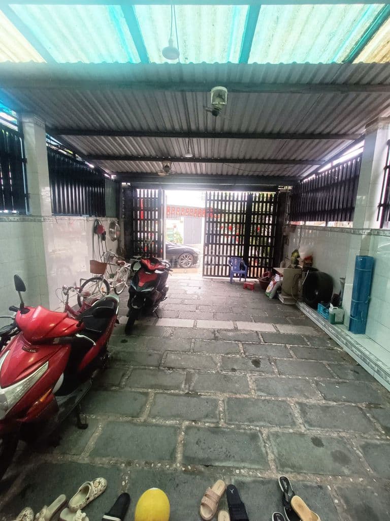 bán nhà 1 trệt 2 lầu mái Thái 149m full nội thất đường Làng Tăng Phú - Ảnh 2