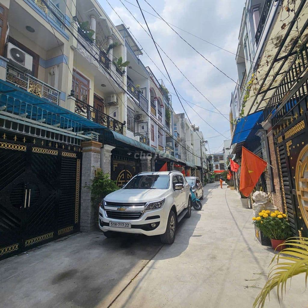 Nhà hẻm xe hơi 4.2×17 đúc 2 lầu st quận bình tân đúc 3.5 tấm bhhb - Ảnh 2