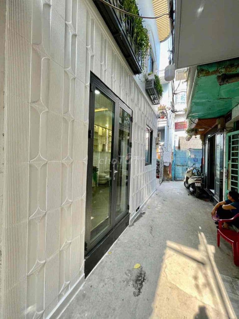 NHÀ PHỐ HIỆN ĐẠI - SỔ HỒNG RIÊNG KHÔNG QUY HOẠCH - HẺM 3M LƯU TRỌNG LƯ - Ảnh 3